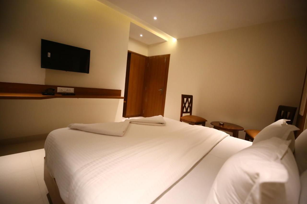 Hotel Dream Residency นาวีมุมไบ ภายนอก รูปภาพ